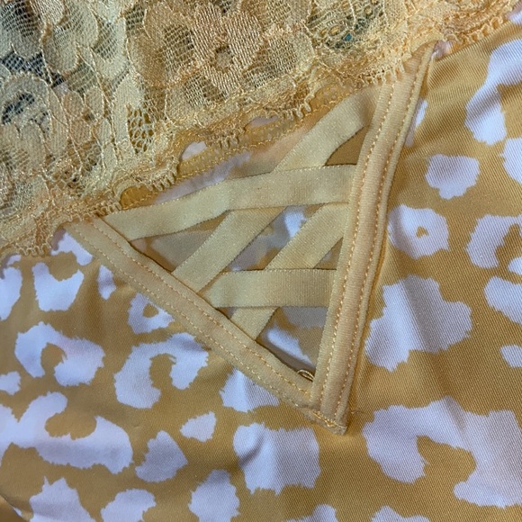 NEW torrid hipster boy short lemon/cut out panty - Picture 8 of 8